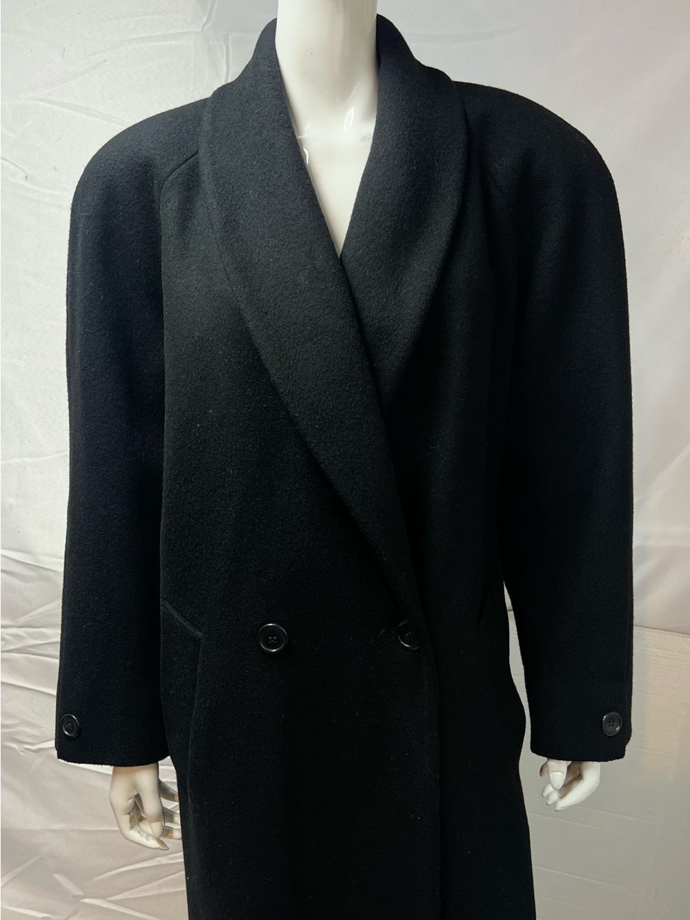 Vintage Jones New York Women’s Large XL Long Black Wool Shawl Collar Overcoat - Picture 3 of 8
